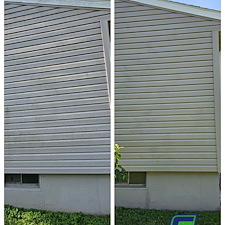House-Concrete-Cleaning-in-St-Joseph-MO-A-Stunning-Transformation 5